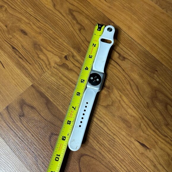 Apple Watch Series 3 Silver 38mm White Silicone Sport Band Aluminum Case - Picture 10 of 12